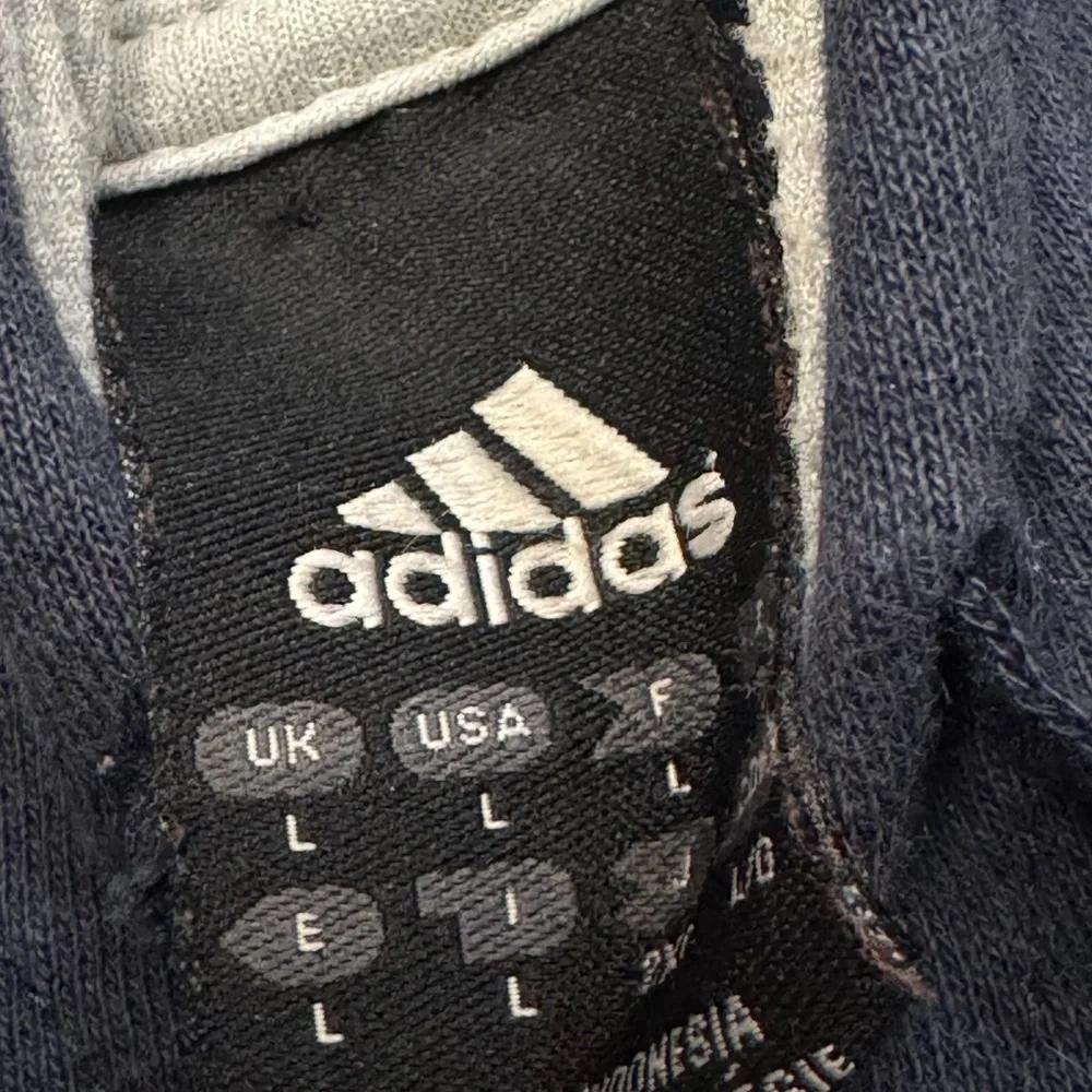 Vintage 90’s Adidas Navy Big Logo Hoodie